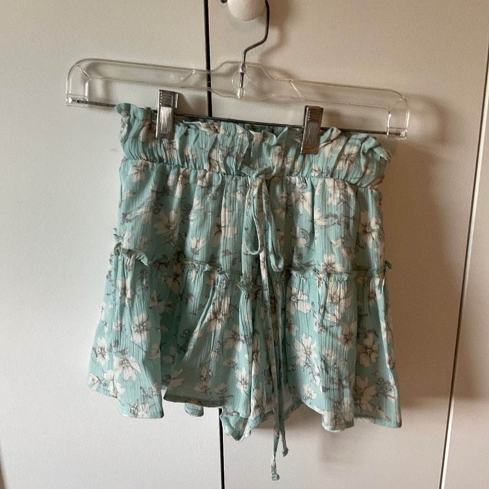Gab & Kate Ruffled Mini Skort